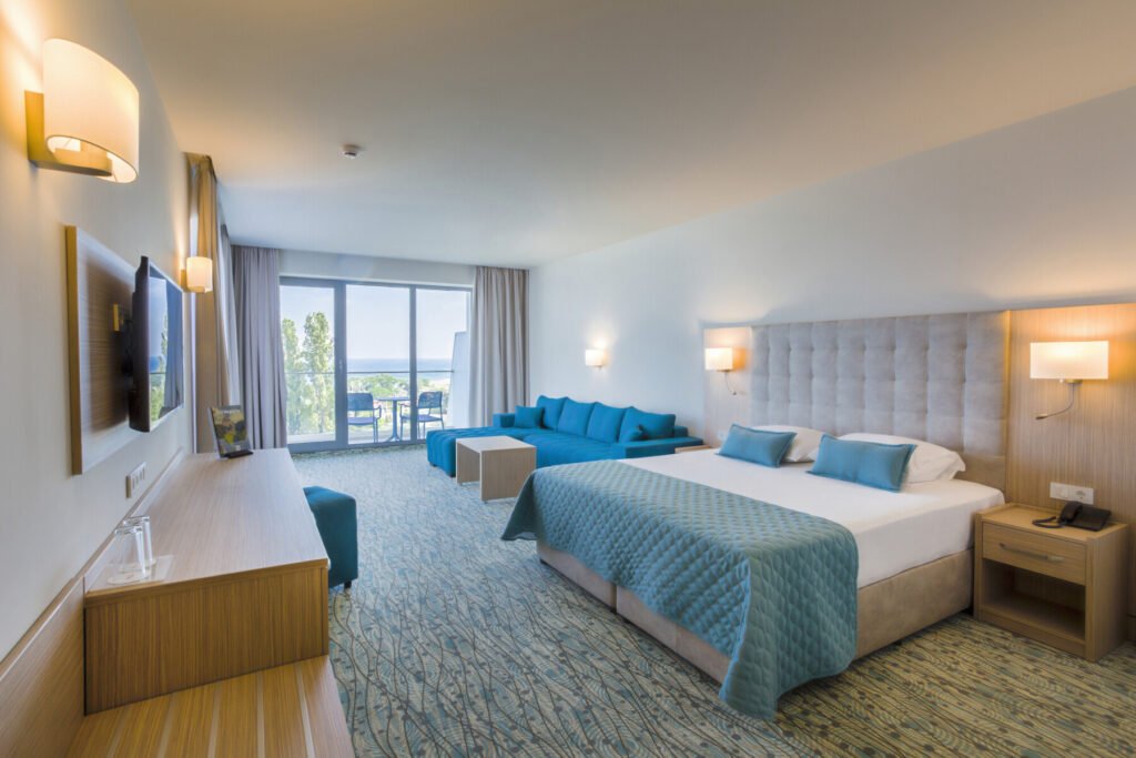 ast 19 062 superior double room Hotel Weekly #5: Представяме ви RIU Astoria, Златни Пясъци